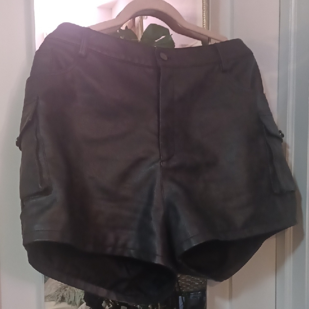 Fashion Nova Charcoal Faux Leather Cargo Shorts Sz.Xl